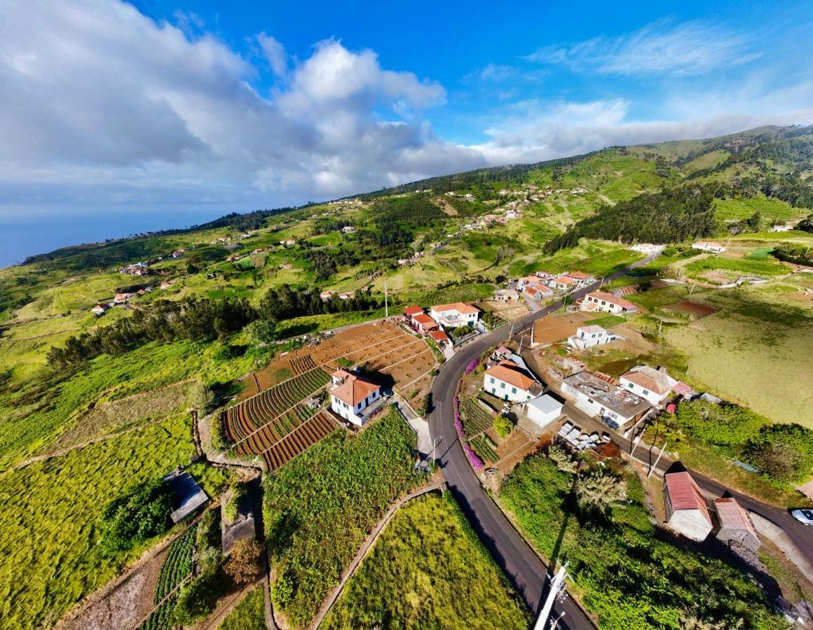 Victoria Tiny Stone House Vila Ponta do Pargo Exterior foto