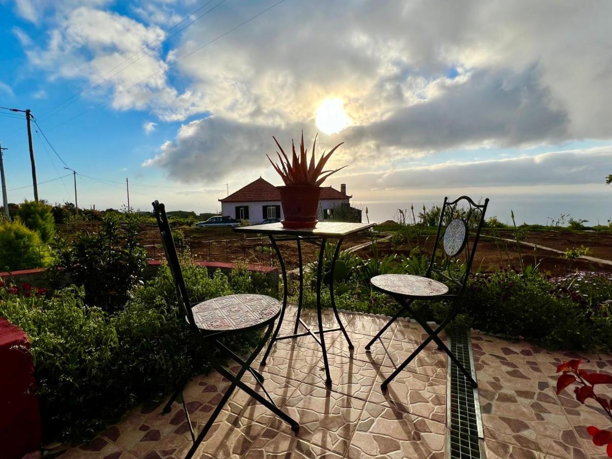 Victoria Tiny Stone House Vila Ponta do Pargo Exterior foto