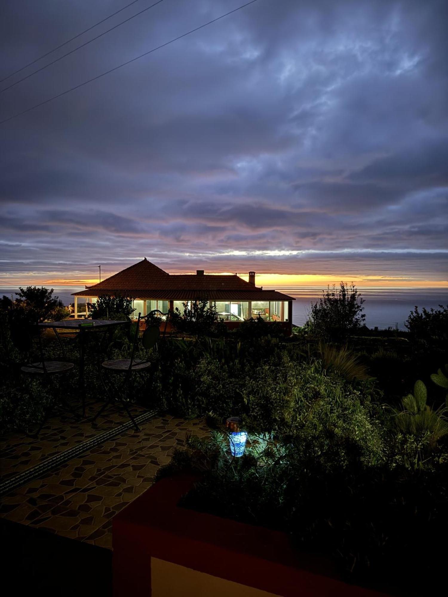 Victoria Tiny Stone House Vila Ponta do Pargo Exterior foto